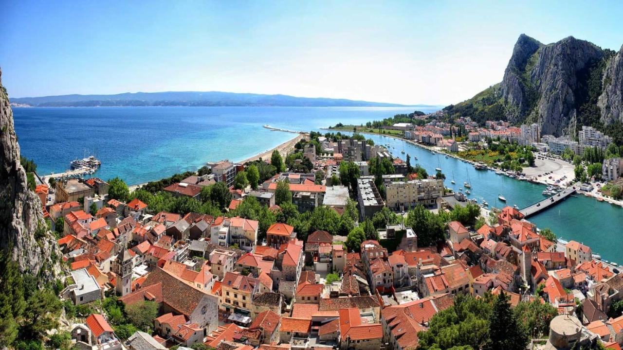 Apartamento Penthouse Maremonte Omiš Exterior foto